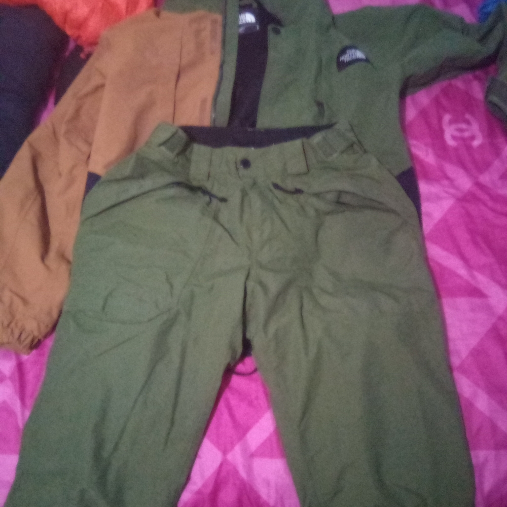 Ski suit